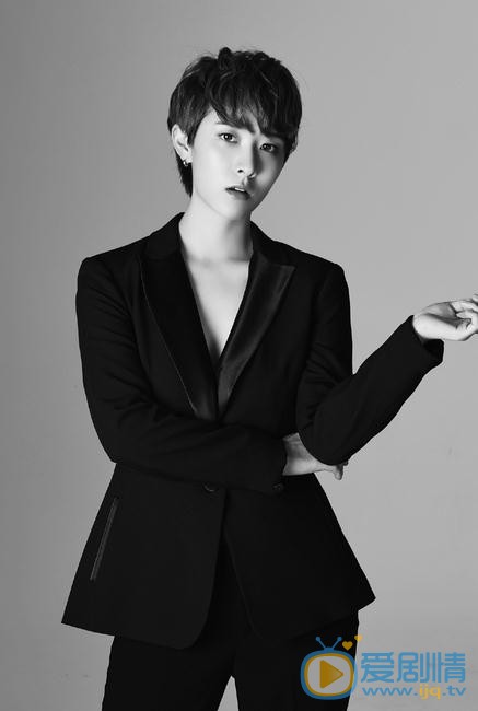 張藝個人資料簡介 張藝寫真