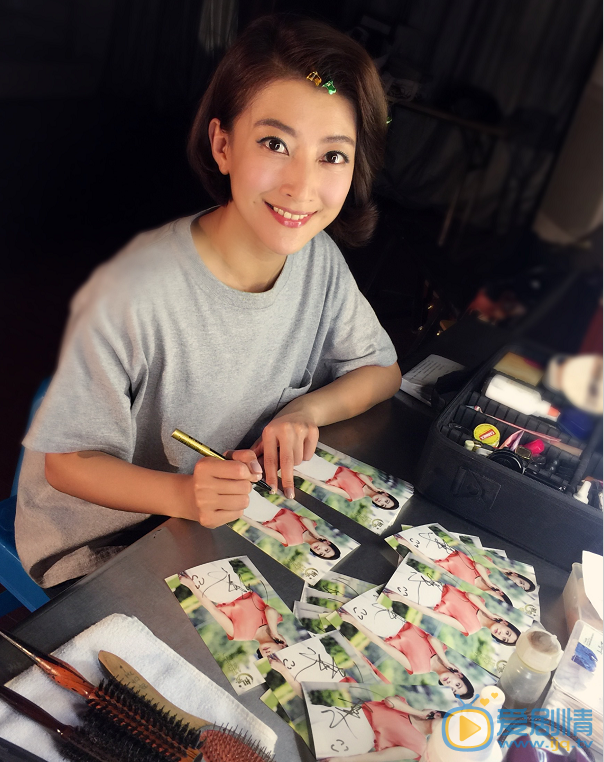 繁星四月小菲是誰演的？小菲扮演者衛萊個人資料生活寫真照欣賞