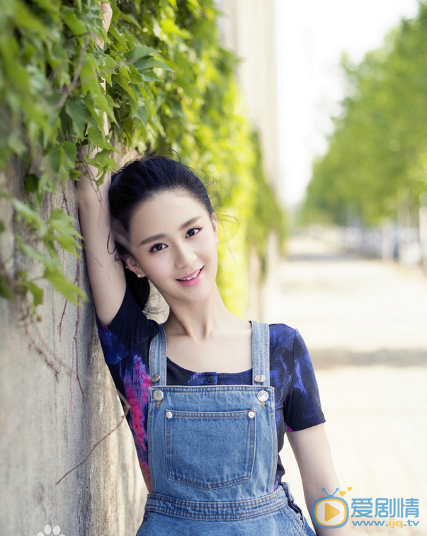  微微一笑很傾城小雨妖妖是誰演的？小雨妖妖扮演者劉穎倫個人資料及寫真生活照欣賞