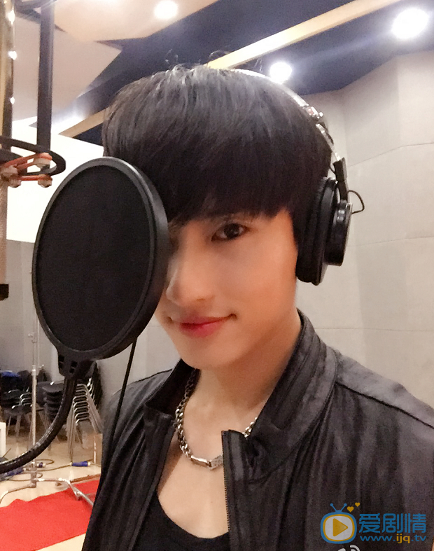 微微一笑很傾城真水無香是誰演的？張赫個人資料及寫真生活照欣賞