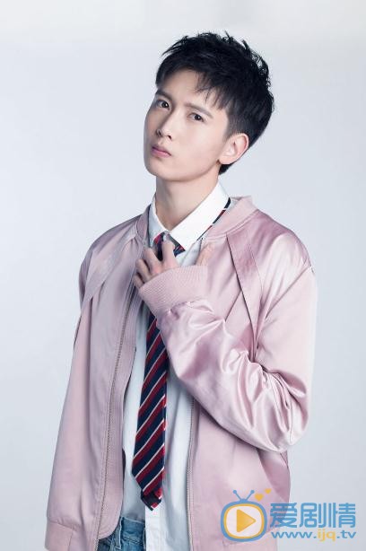 雙世寵妃2流觴是誰演的？流觴扮演者陳宥維個人資料、寫真及生活照欣賞