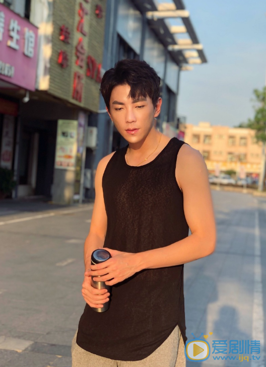 森竣個人資料簡介 森竣演藝經歷 森竣寫真圖片