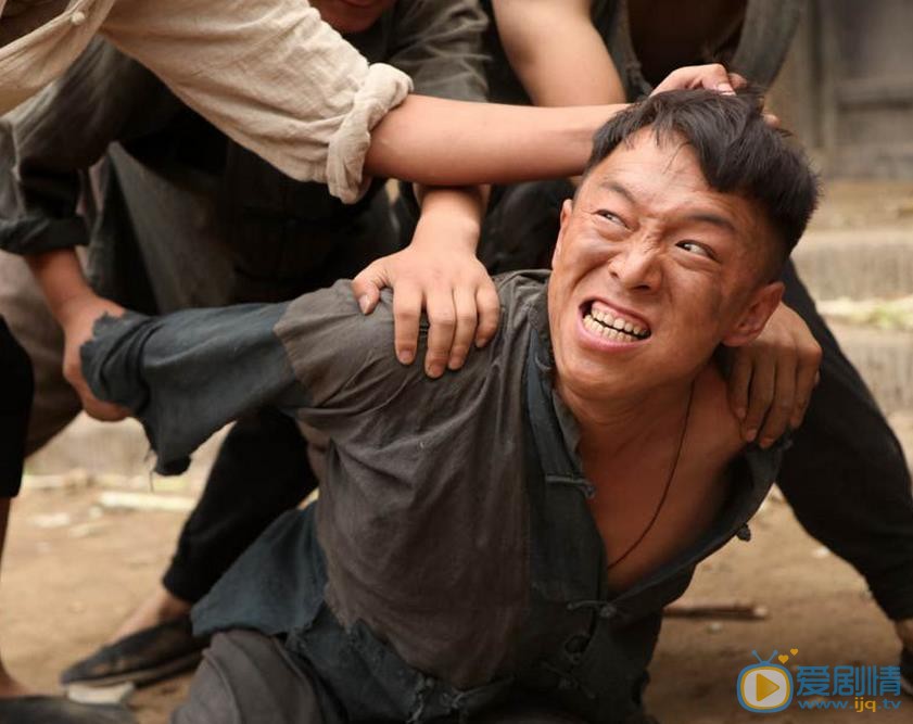 小巷名流劇情介紹