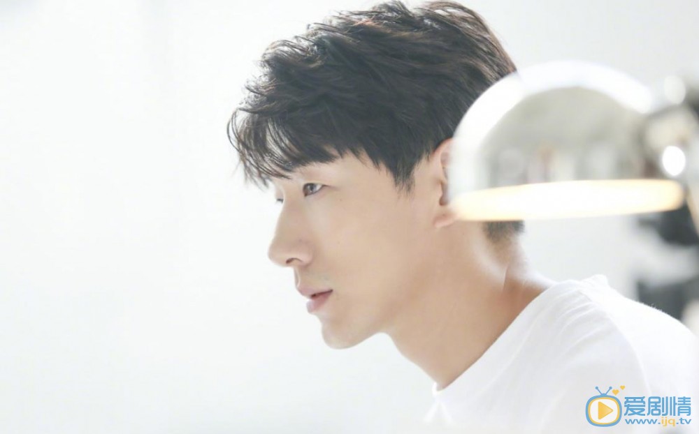 鳴鴻傳沈十五是誰演的?沈十五扮演者張亮個人資料、寫真及生活照欣賞