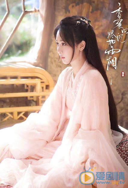 香蜜沉沉燼如霜首曝CP海報 楊紫鄧倫深情對視