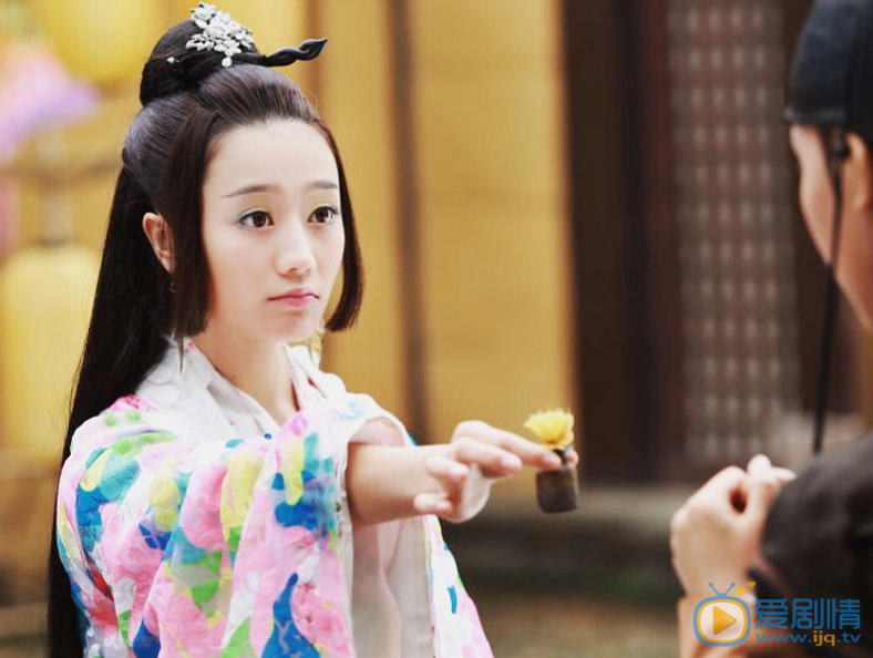 龍政璇《大仙衙門》劇照 龍政璇個人資料簡介