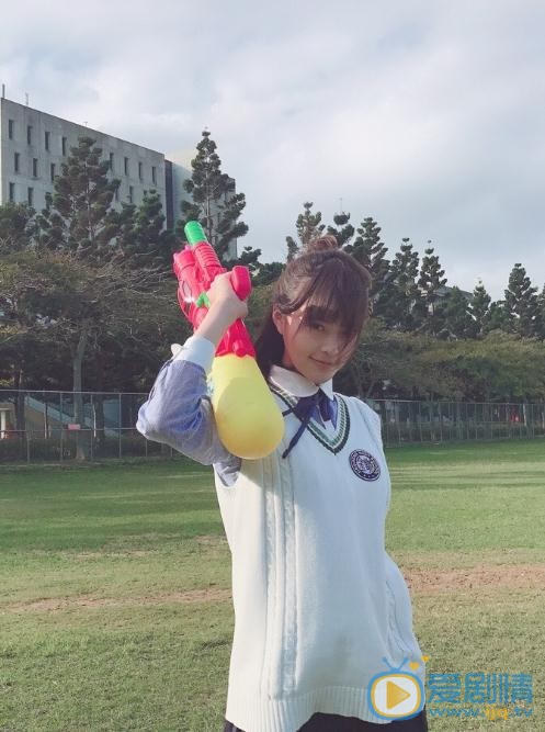 老男孩費文麗是誰演的？費文麗扮演者王妍之個人資料、寫真及生活照欣賞