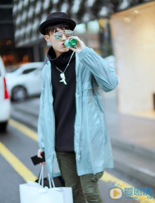 我才不會被女孩子欺負呢沈少宜是誰演的？沈少宜扮演者王咨越個人資料、寫真及生活照欣賞