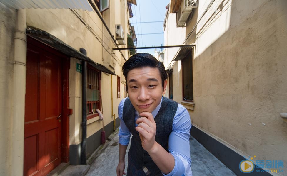 橙紅年代阿瑟是誰扮演的？阿瑟扮演著葉瀏個人資料、寫真生活照