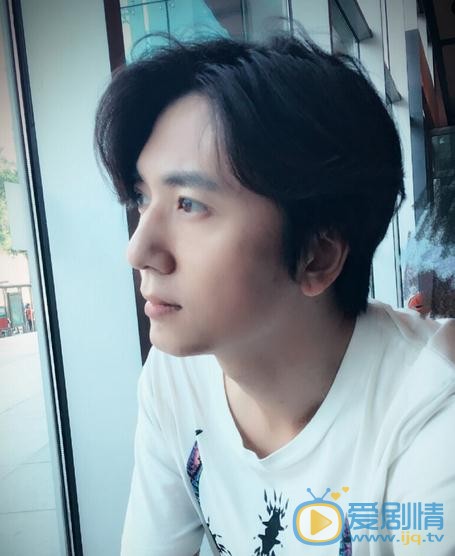 醉玲瓏元灝是誰演的？醉玲瓏元灝扮演者高一清個人資料、寫真及生活照欣賞