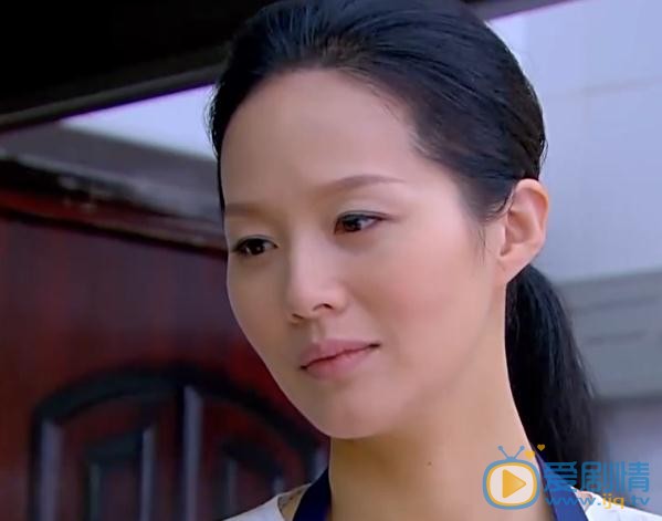 遇見愛情的利先生吳春英是誰扮演的？吳春英扮演者黃麗婭個人資料介紹、圖片欣賞