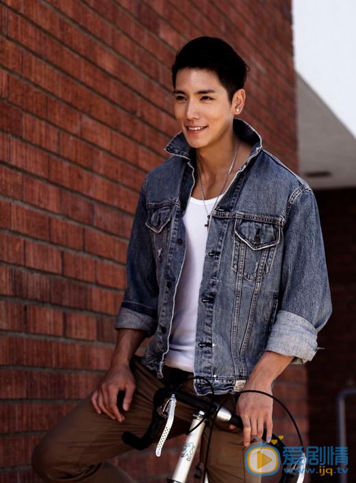 趙威霖個人資料簡介 趙威霖寫真