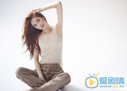 雙世寵妃曲盼兒是誰？雙世寵妃曲盼兒扮演者鍾祺個人資料、寫真及生活照欣賞