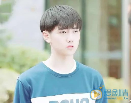 陪你到世界之巔夏凌和邱櫻兩人是什麼關係？