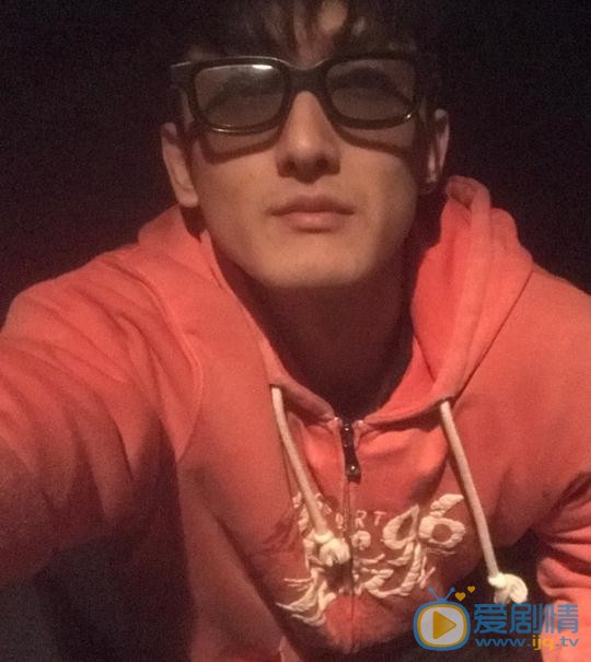 一千零一夜呂大衛是誰演的?呂大衛扮演者張峻鳴個人資料、寫真及生活照欣賞