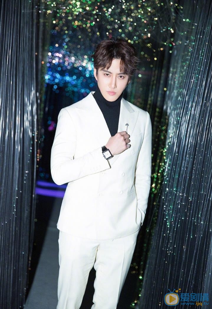 游泳先生白泳澤是誰扮演的?白泳澤扮演者Mike個人資料、寫真及生活照欣賞