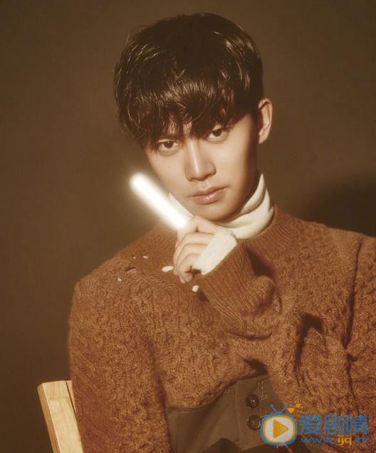 任嘉倫和景甜是什麼關係？任嘉倫家庭背景大揭秘