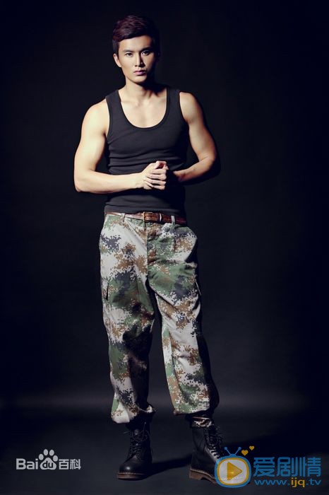 政委中余庚揚的扮演者是誰？余庚揚扮演者王冠個人資料簡介