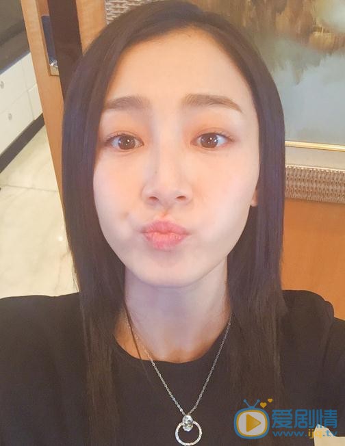 遇見愛情的利先生紀智珍是誰扮演的？紀智珍扮演者葉青個人資料、寫真及生活照欣賞