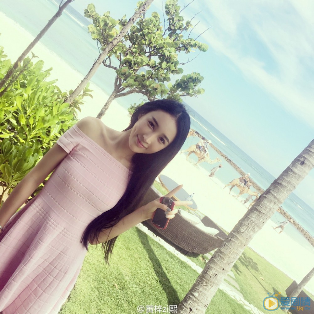 老九門莫測扮演者黃梓熙寫真及生活照欣賞