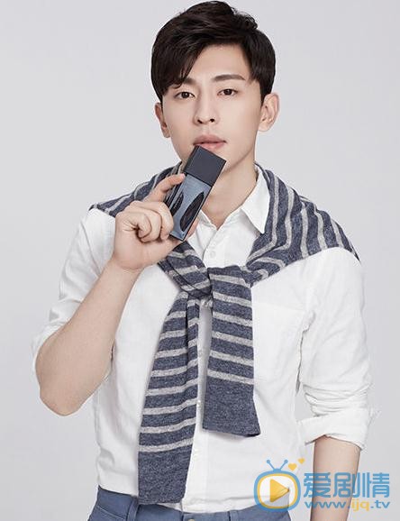 鄧倫現任女朋友是誰?鄧倫歷任緋聞女友大盤點