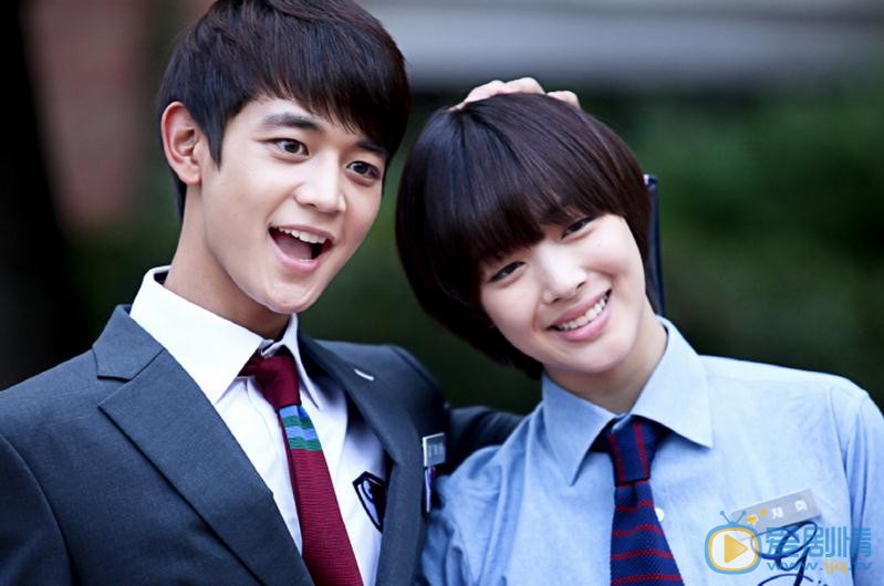 崔雪莉個人資料簡介 崔雪莉《致美麗的你》劇照