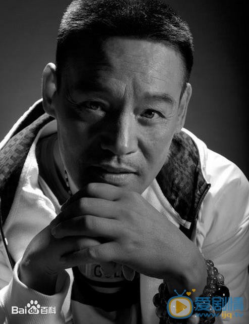 王紫逸個人資料簡介 王紫逸父親巍子寫真照