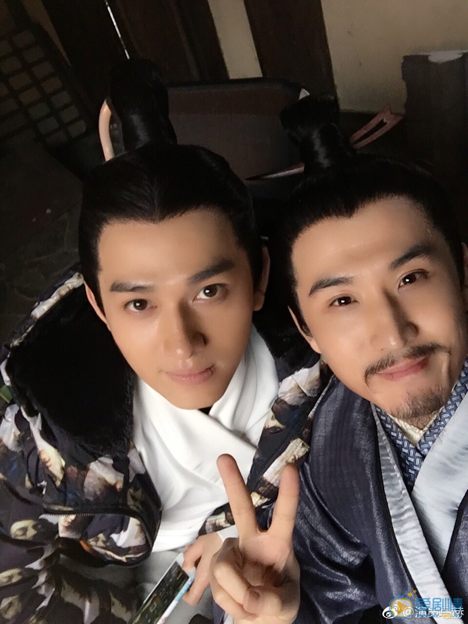 馬赫個人資料簡介 馬赫和弟弟馬可參演《思美人》劇照