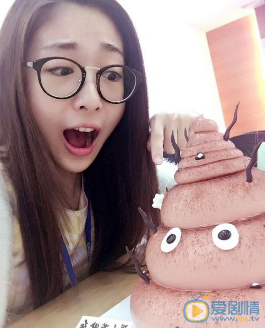 雙世寵妃曲盼兒是誰？雙世寵妃曲盼兒扮演者鍾祺個人資料、寫真及生活照欣賞