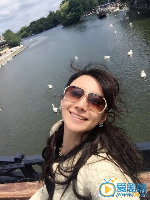 劉海戲金蟾蘿蔓艾晴扮演者唐熙寫真及生活照欣賞