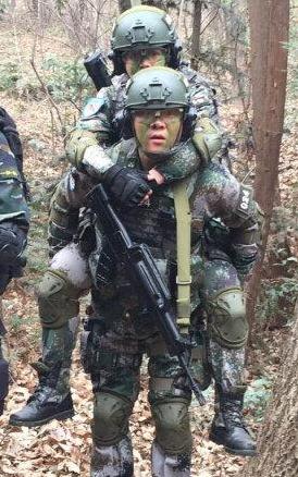 特種兵之霹靂火劇照