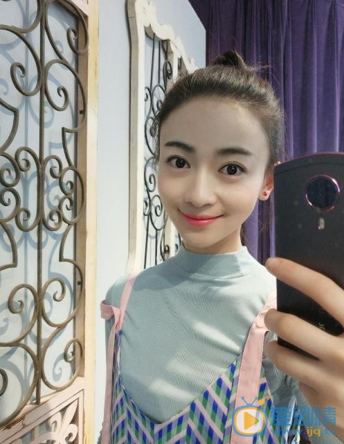 鳳囚凰馮亭是誰演的?馮亭扮演者吳謹言個人資料、寫真及生活照欣賞