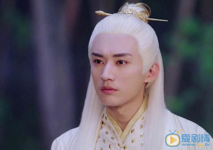 天乩之白蛇傳說妖帝和天帝是什麼關係？妖帝為什麼恨天帝？