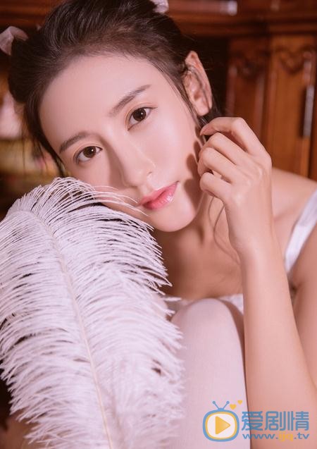 遠大前程夢樓春是誰演的？夢樓春扮演者謝聞軒個人資料、寫真及生活照欣賞