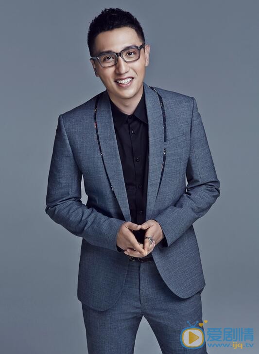 華少寫真 華少個人經歷及家庭背景介紹