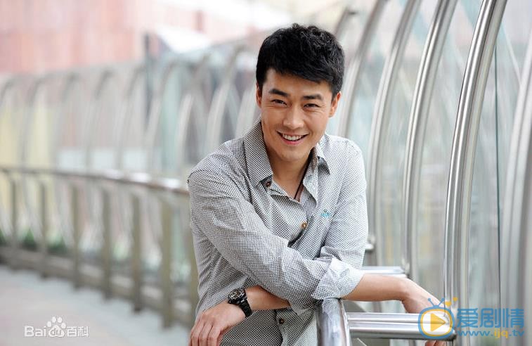 正陽門下小女人範金友是誰扮演的？範金友扮演著喬大韋個人資料、寫真生活照