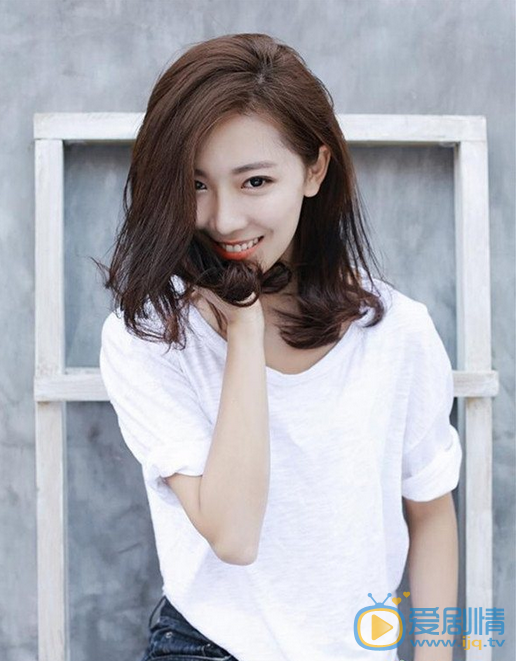  獵場女主羅伊人是誰演的？羅伊人扮演者菅韌姿個人資料生活美照欣賞