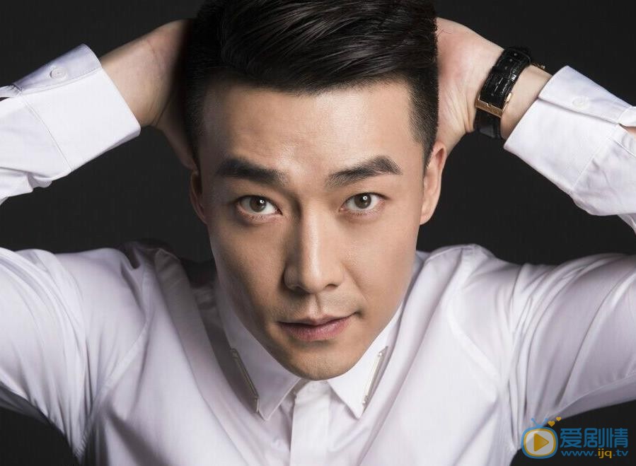 正陽門下小女人範金友是誰扮演的？範金友扮演著喬大韋個人資料、寫真生活照