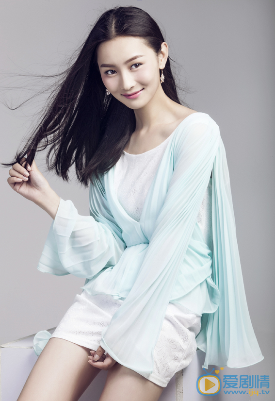 龍珠傳奇之無間道康熙皇后是誰演的？康熙皇后扮演者張維娜個人資料及寫真生活照欣賞