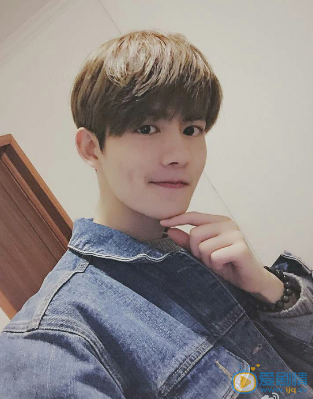 胡文喆個人資料簡介 胡文喆個人經歷及家庭背景介紹 胡文喆生活照