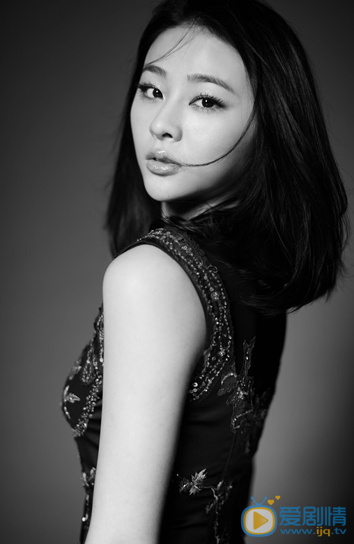 白鹿原冷秋月是誰演的？冷秋月扮演者小斯琴高娃個人資料及生活寫真照欣賞