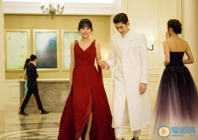 溫暖的弦一心喜歡占南弦還是潘維寧？一心是好人還是壞人？