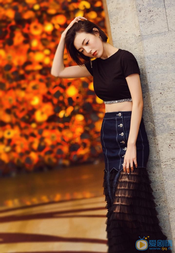 幸福一家人白雪是誰演的？白雪扮演者何美璇個人資料、寫真及生活照欣賞