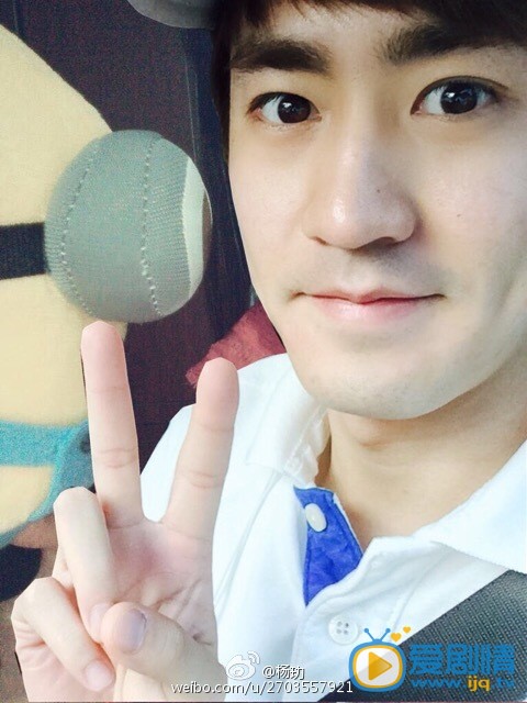 武神趙子龍諸葛亮扮演者楊玏寫真生活照欣賞