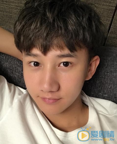 凡人的品格展昭是誰演的？凡人的品格展昭扮演者梁振倫個人資料、寫真及生活照欣賞