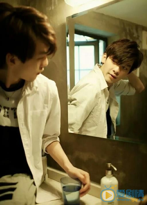 衛延侃個人資料簡介 衛延侃寫真照