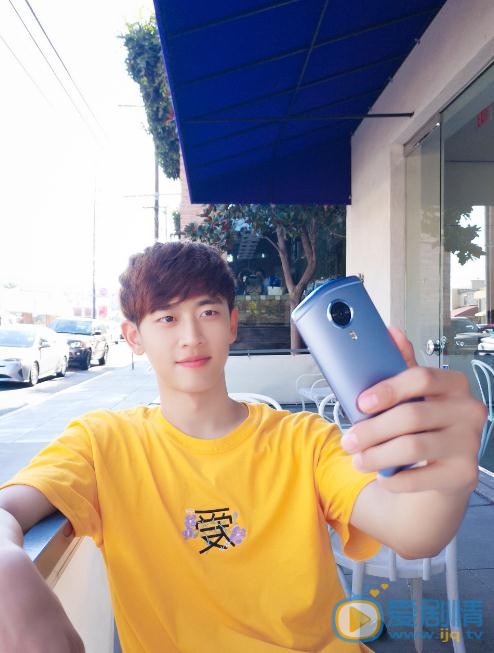 歸去來成然是誰演的?成然扮演者王天辰個人資料、寫真及生活照欣賞