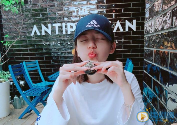 媚者無疆流光是誰扮演的？媚者無疆流光扮演者郭雪芙個人資料、寫真生活照欣賞