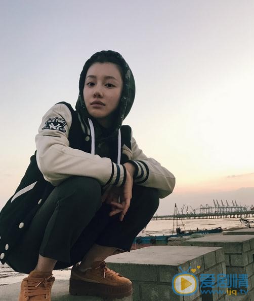 一路繁花相送少年辛辰是誰扮演的?少年辛辰扮演者王鶴潤個人資料、寫真及生活照欣賞