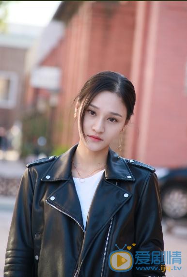 黃雯個人資料黃雯個人寫真